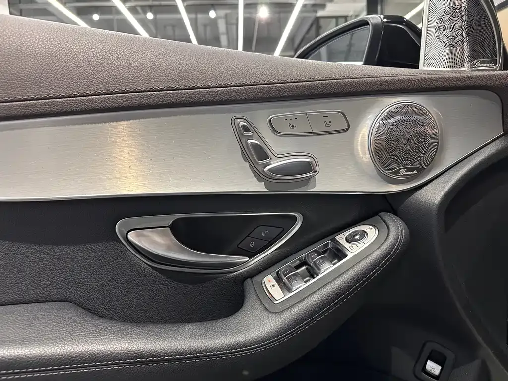Mercedes-Benz GLC — фото 10