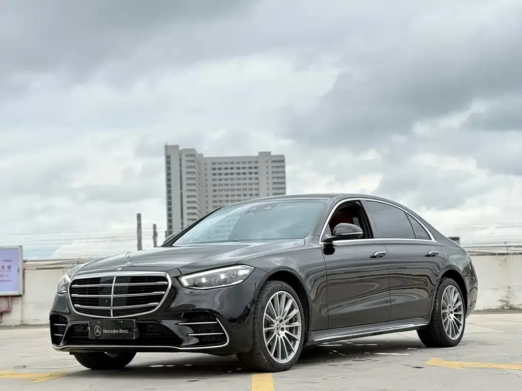 Mercedes-Benz S-Class — фото 1