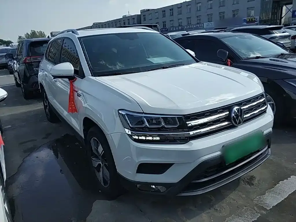 Volkswagen Tharu — фото 3