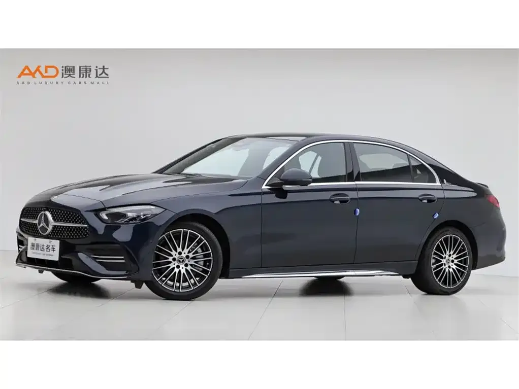 Mercedes-Benz C-Class — фото 1