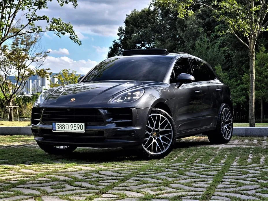 Porsche Macan — фото 1