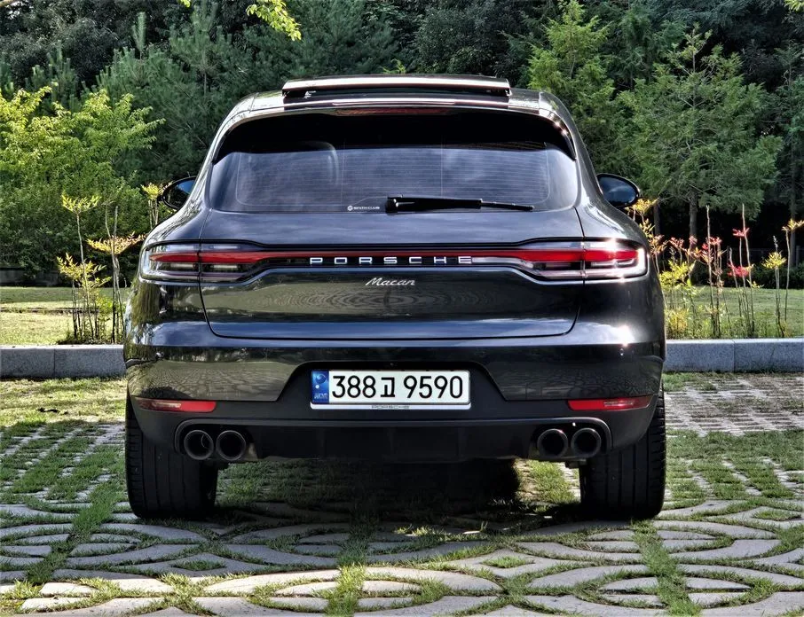 Porsche Macan — фото 8