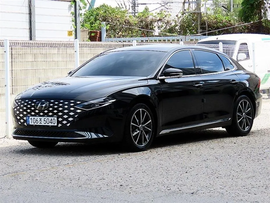 Hyundai Grandeur — фото 1