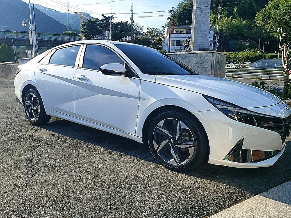 Hyundai AVANTE — фото 9