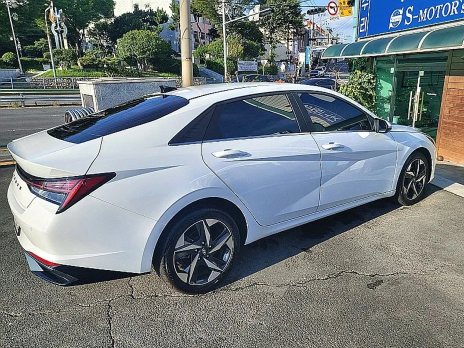 Hyundai AVANTE — фото 6
