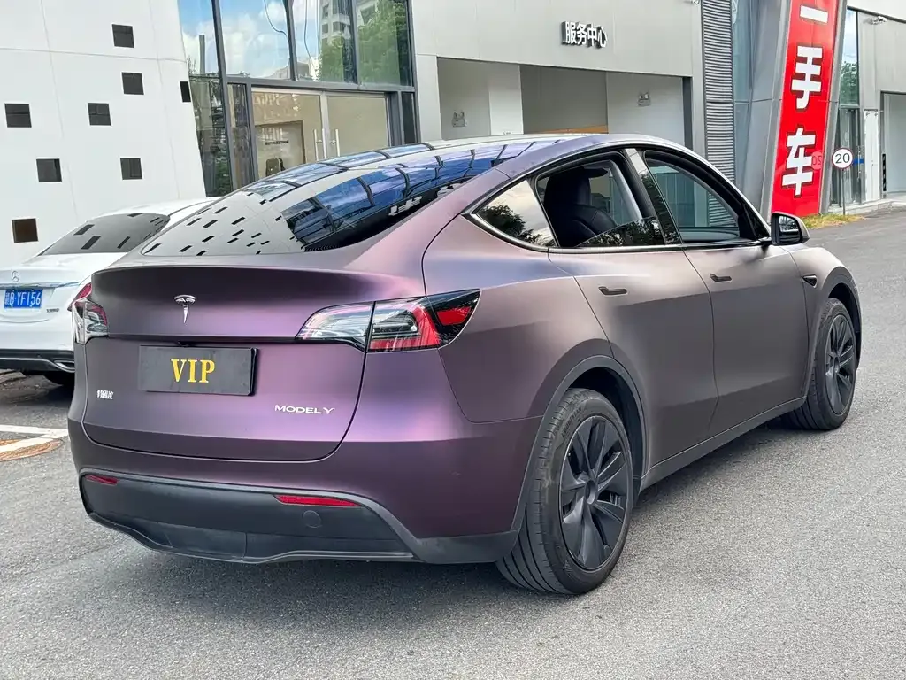 Tesla Model Y — фото 7