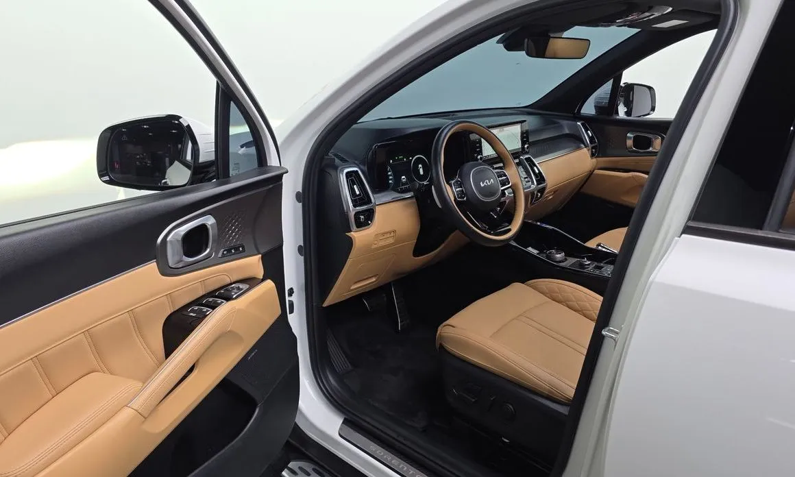 Kia Sorento — фото 9