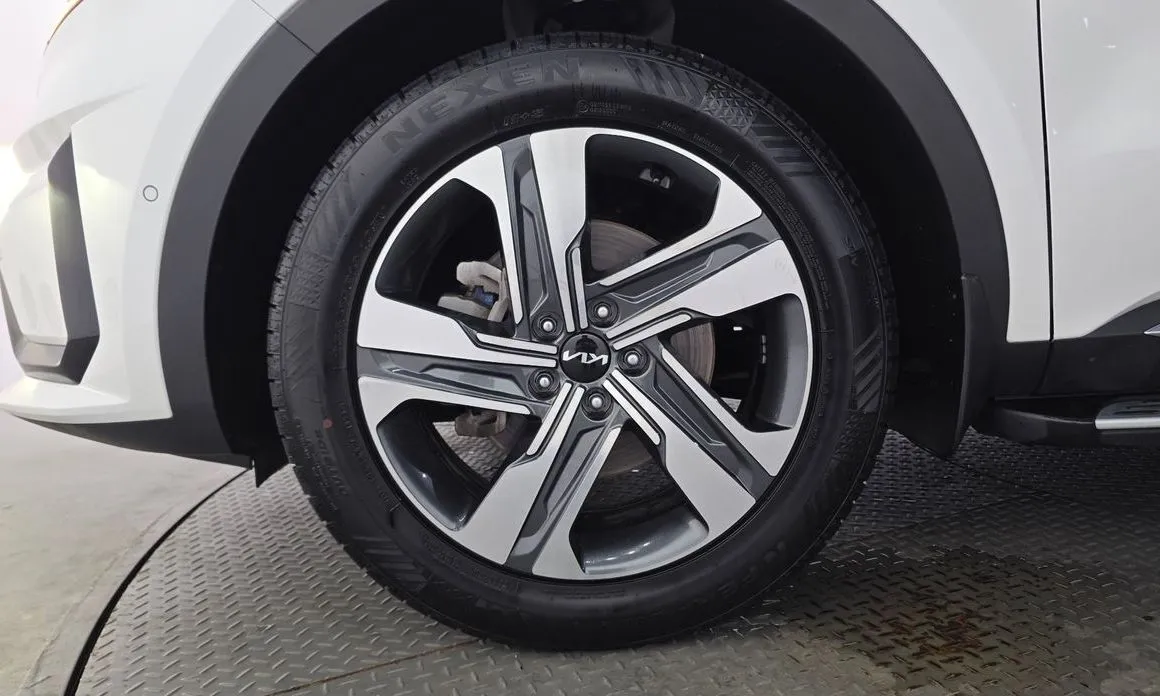 Kia Sorento — фото 8