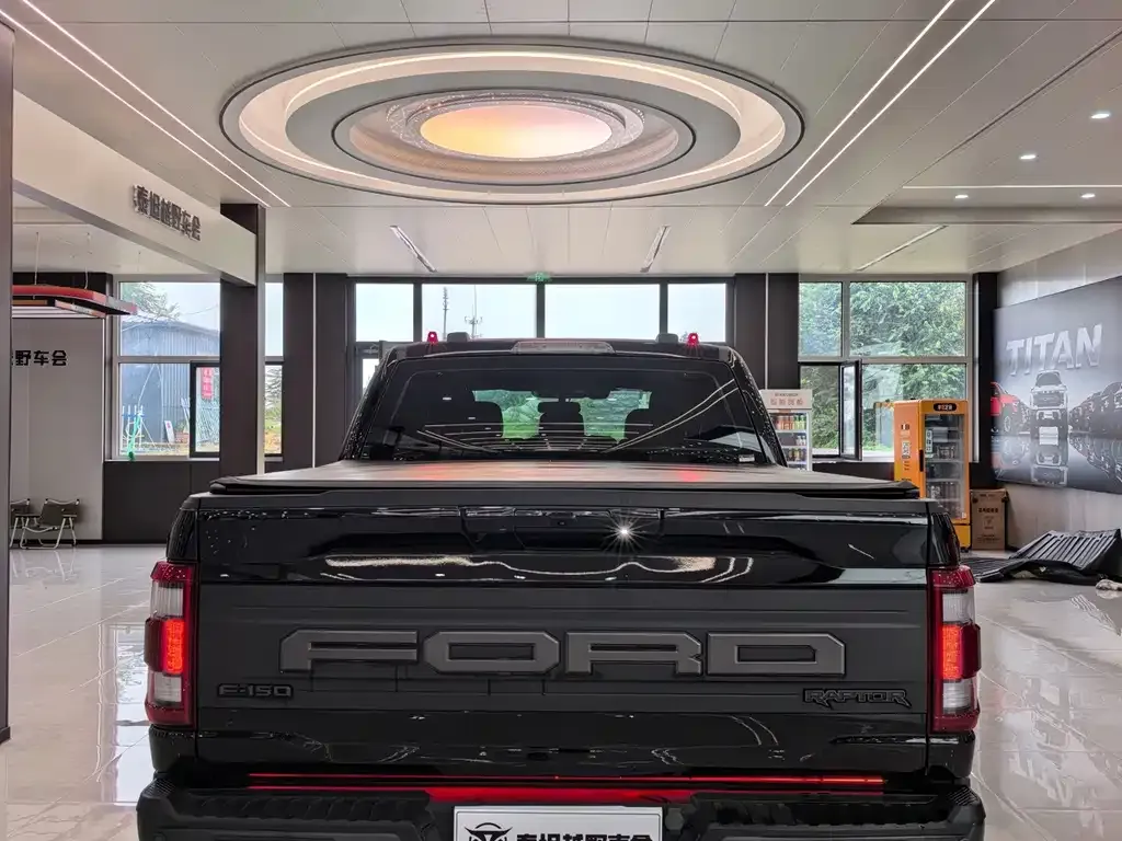 Ford F-150 Raptor — фото 6