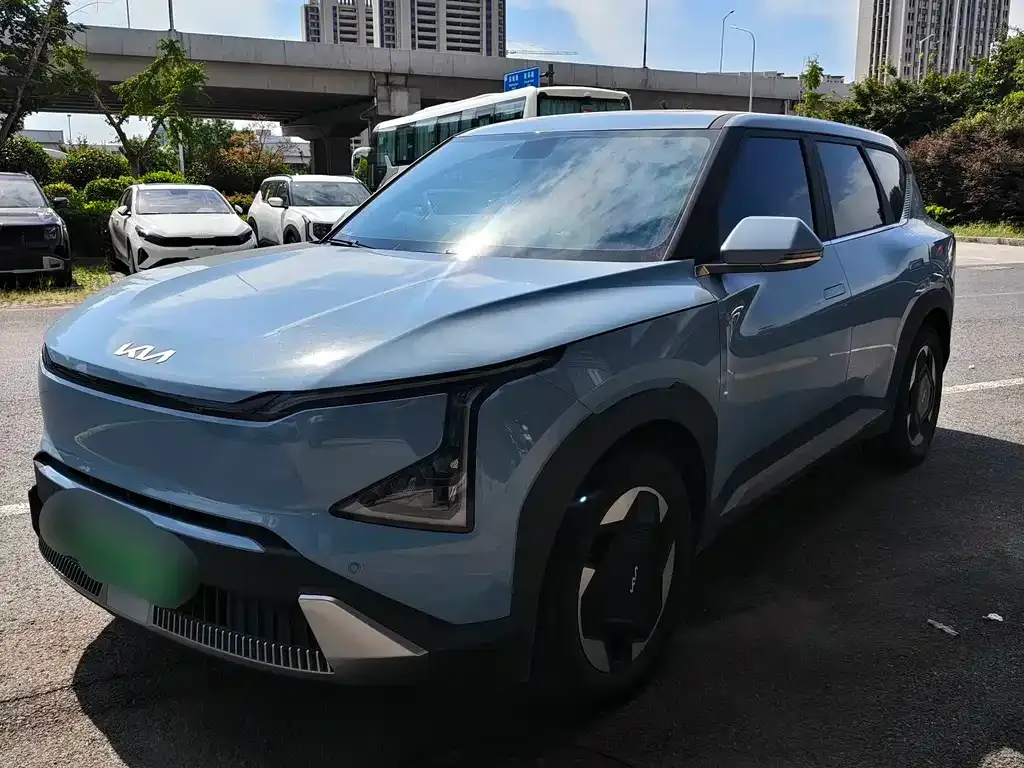 Kia EV5 — фото 1