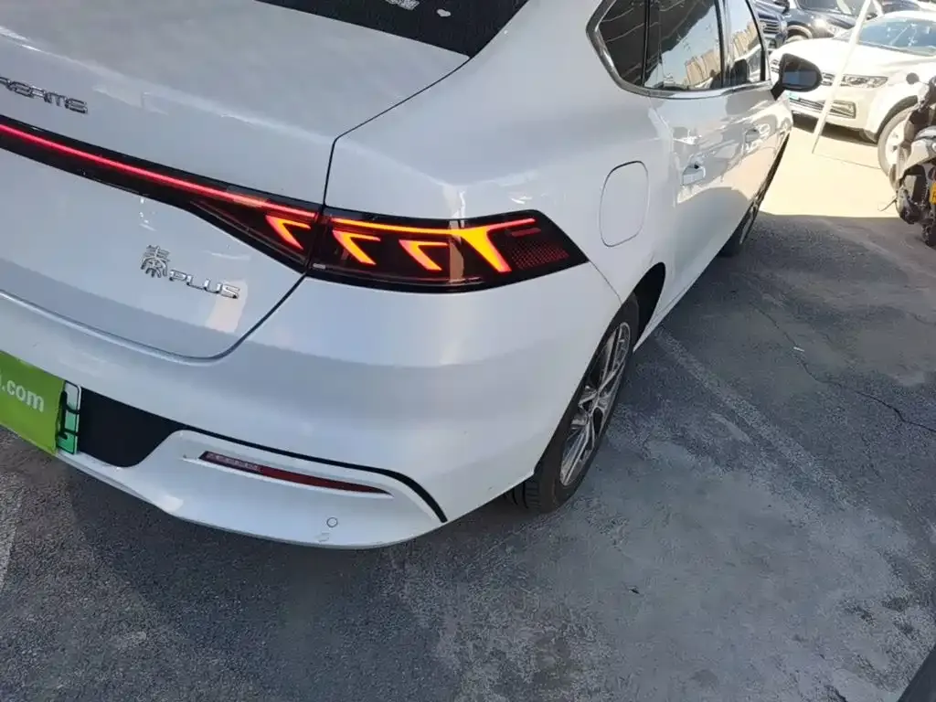 BYD Qin PLUS — фото 10