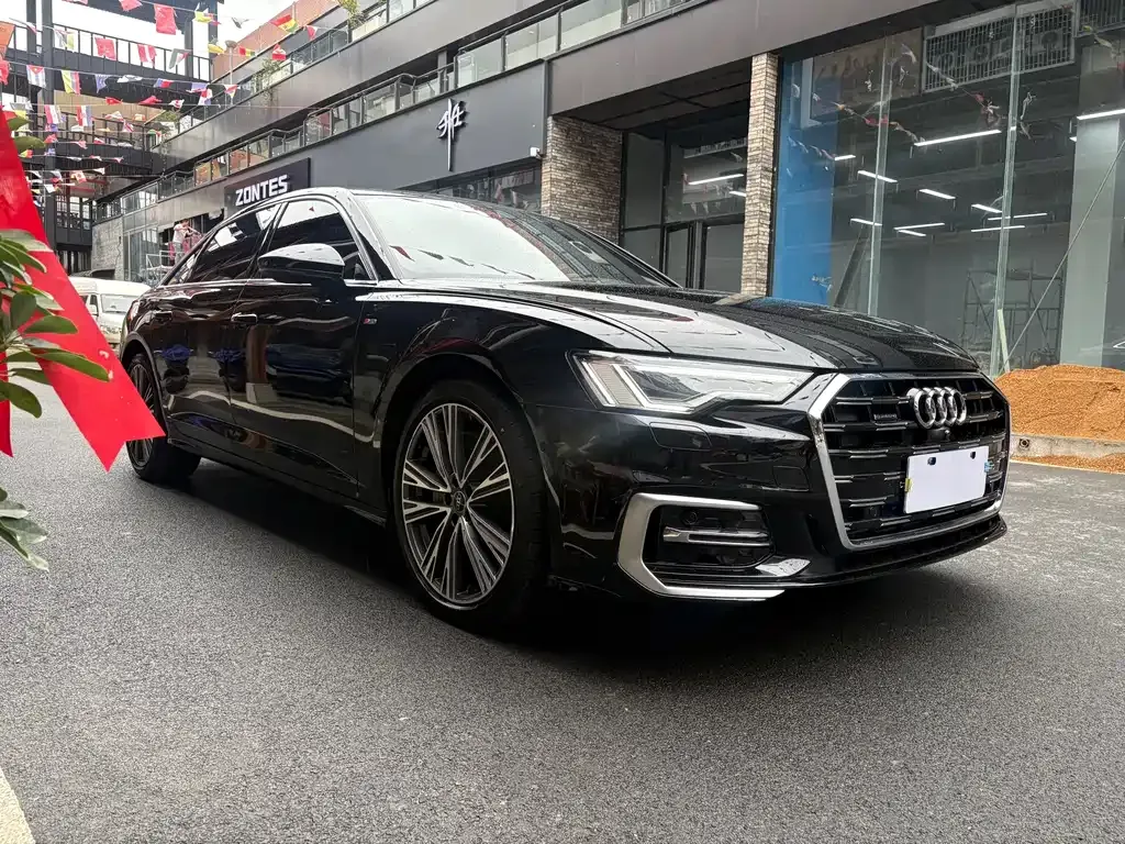Audi A6L — фото 9