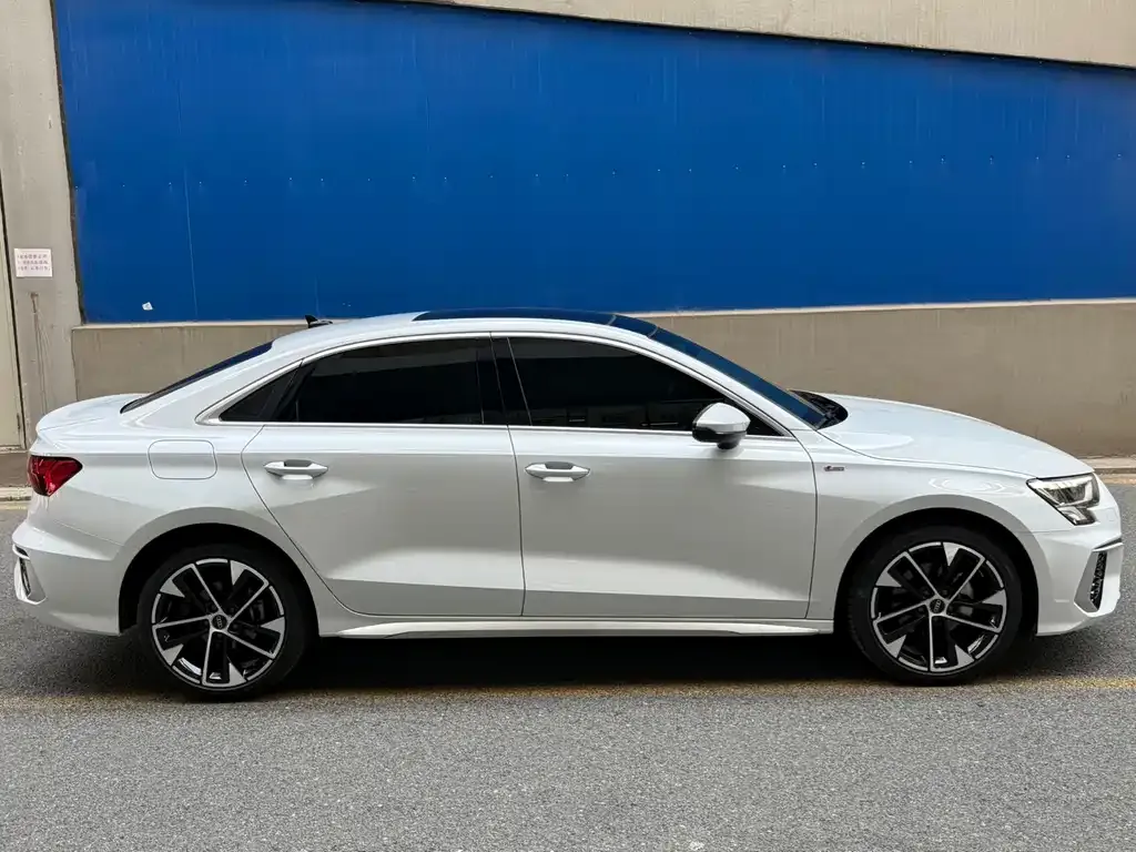 Audi A3 — фото 3