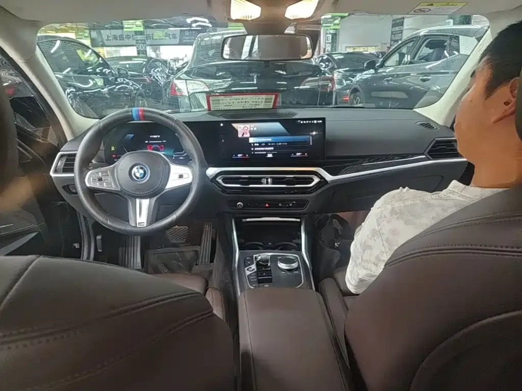 BMW i3 — фото 10