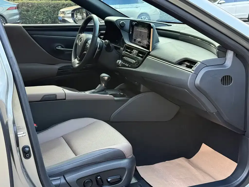 Lexus ES — фото 2