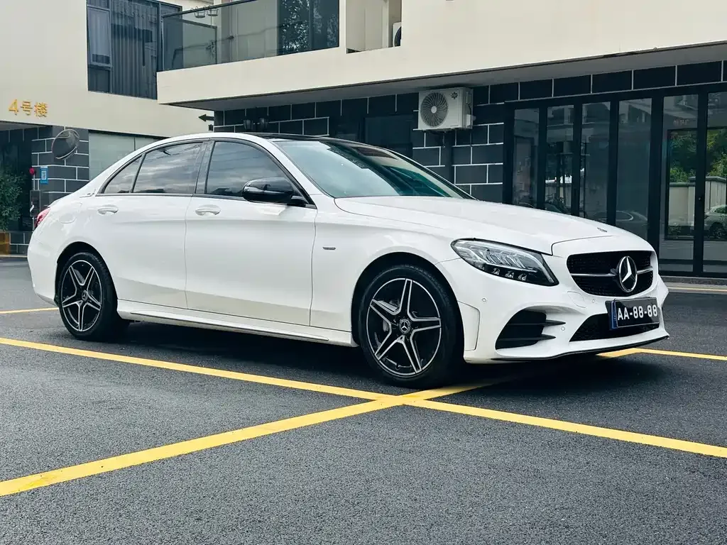 Mercedes-Benz C-Class — фото 9