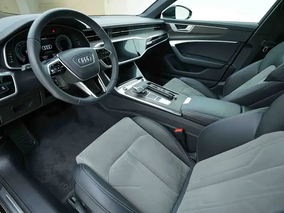 Audi A6L — фото 2