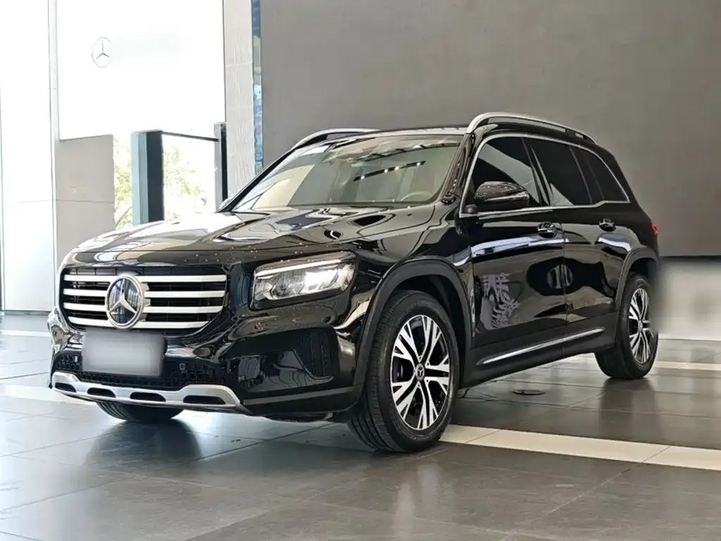 Mercedes-Benz GLB — фото 1