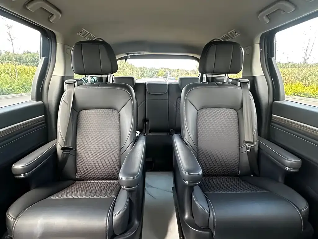 GAC Motor Trumpchi M8 — фото 3