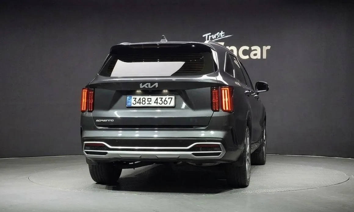 Kia Sorento — фото 6