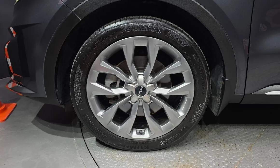 Kia Sorento — фото 4