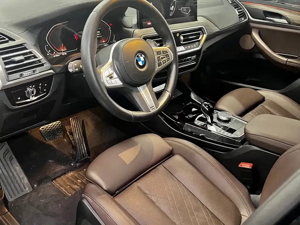 BMW X3 — фото 9