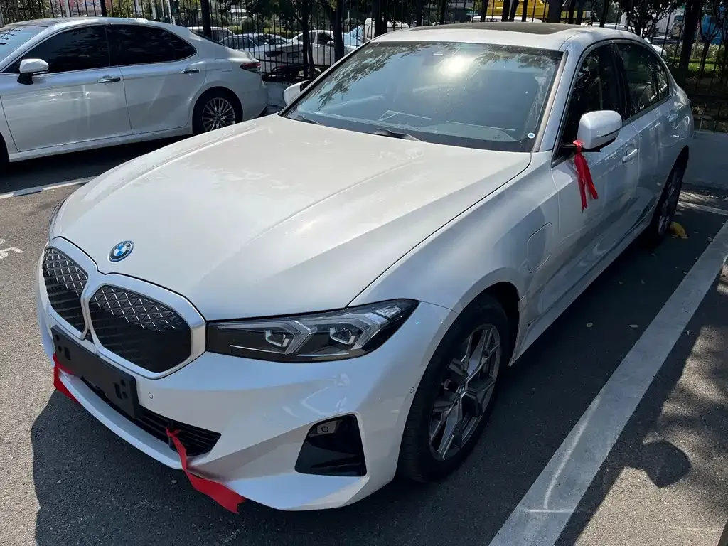 BMW i3 — фото 1