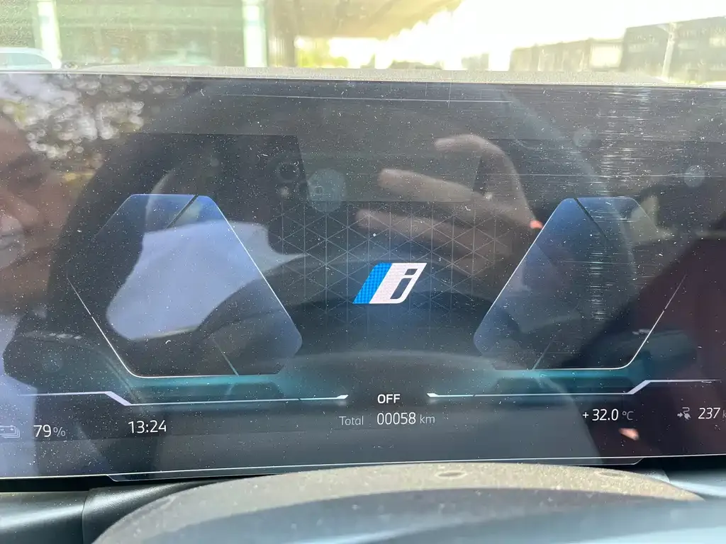 BMW i3 — фото 8