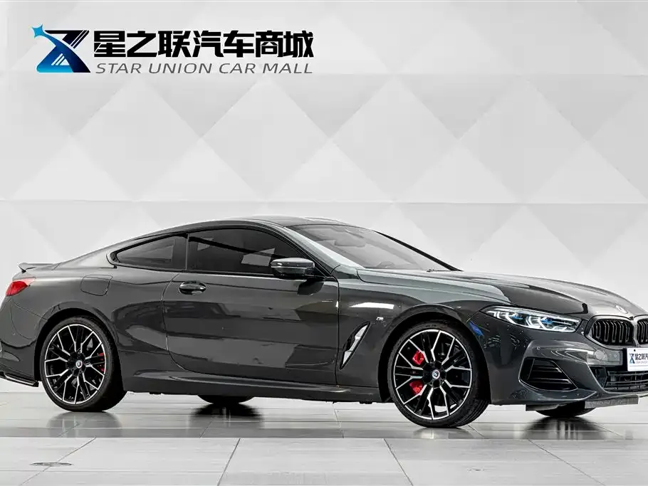 BMW 8 Series — фото 3