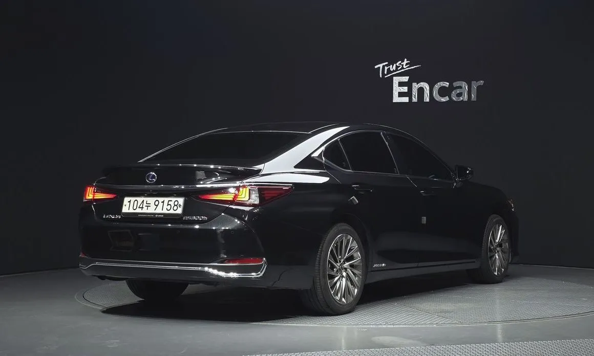 Lexus ES — фото 6