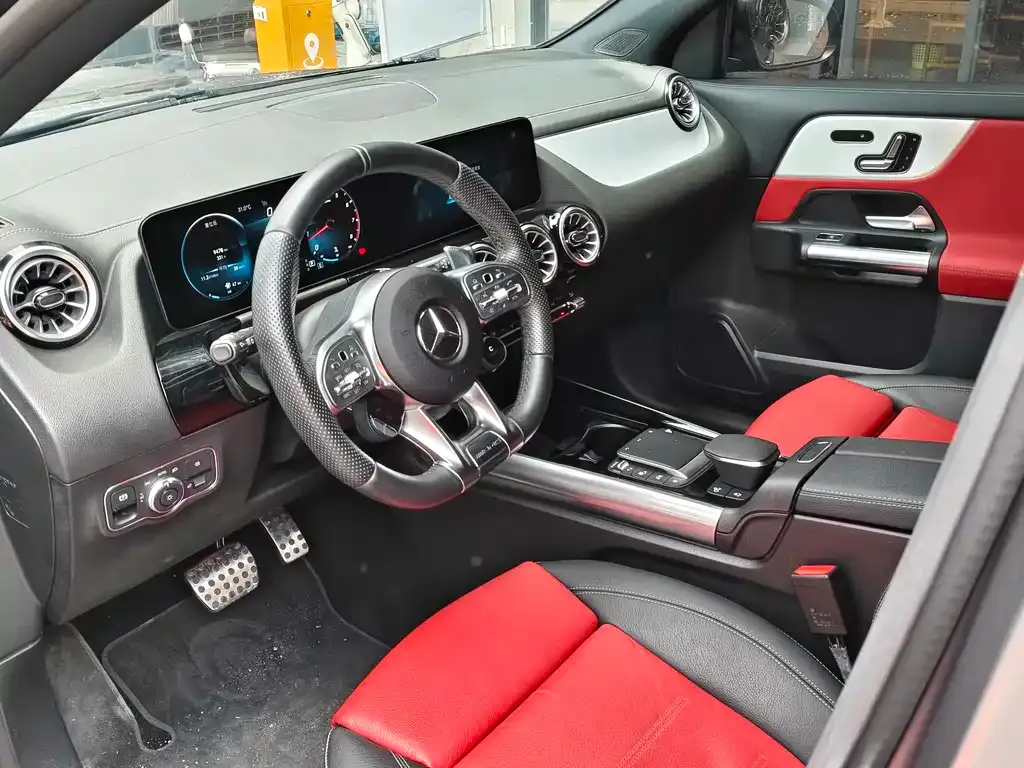 Mercedes-Benz GLA AMG — фото 5