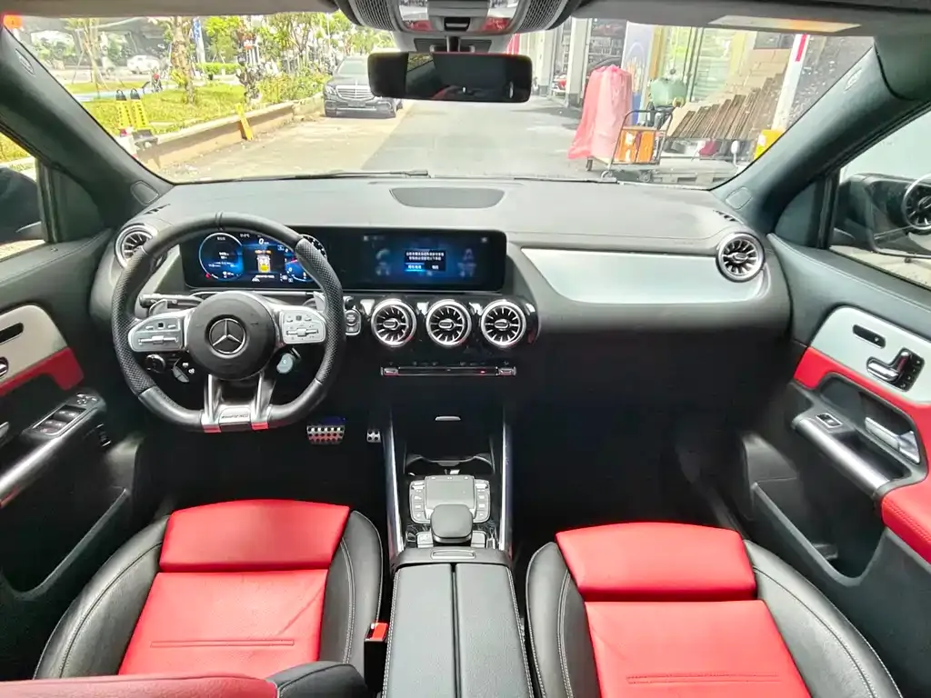 Mercedes-Benz GLA AMG — фото 7