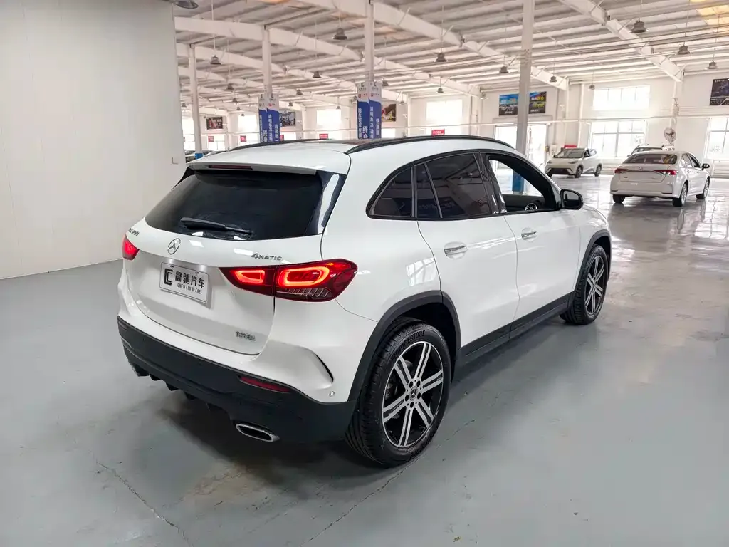 Mercedes-Benz GLA — фото 7