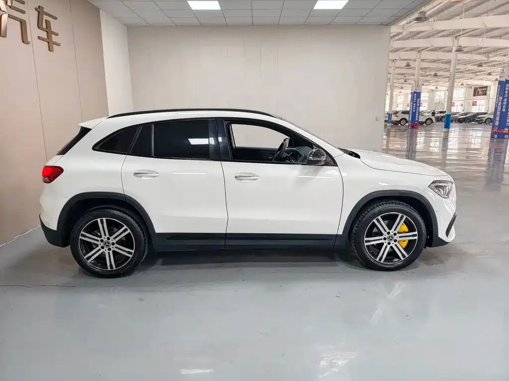 Mercedes-Benz GLA — фото 4