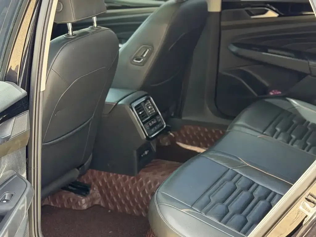 Volkswagen Passat — фото 4