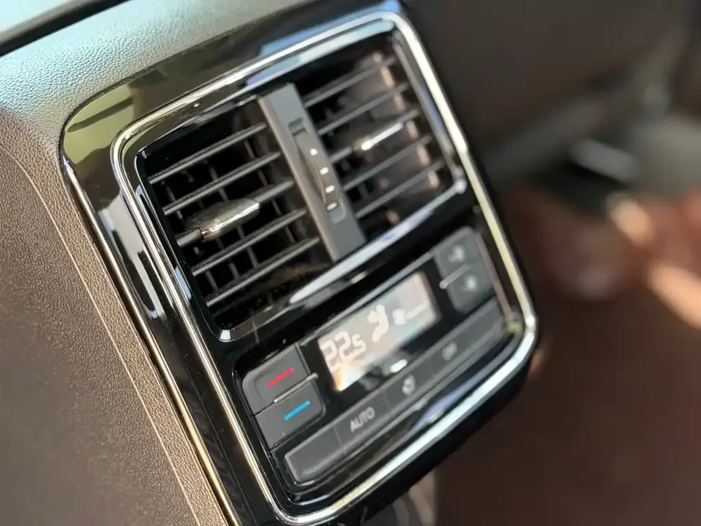 Volkswagen Passat — фото 3