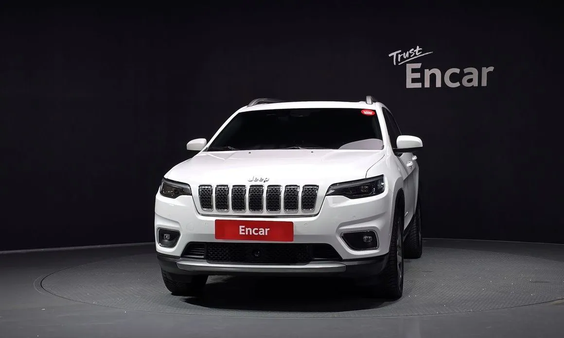 Jeep Cherokee — фото 4