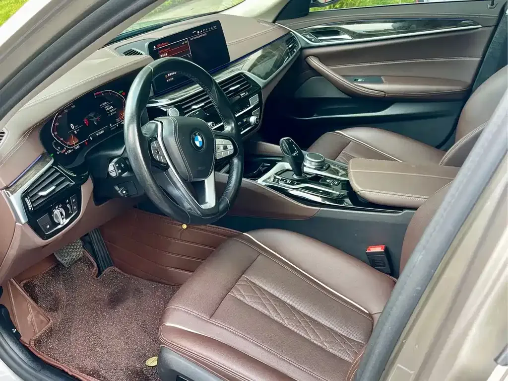 BMW 5 Series — фото 4