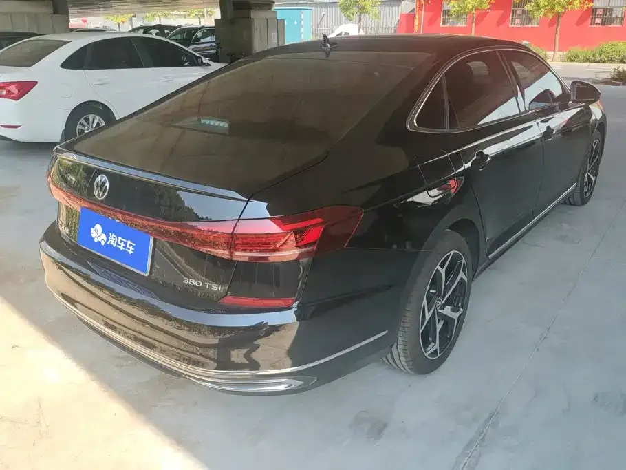 Volkswagen Passat — фото 5