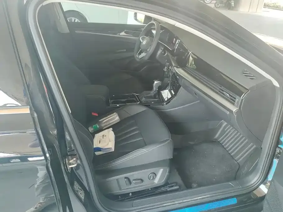 Volkswagen Passat — фото 10