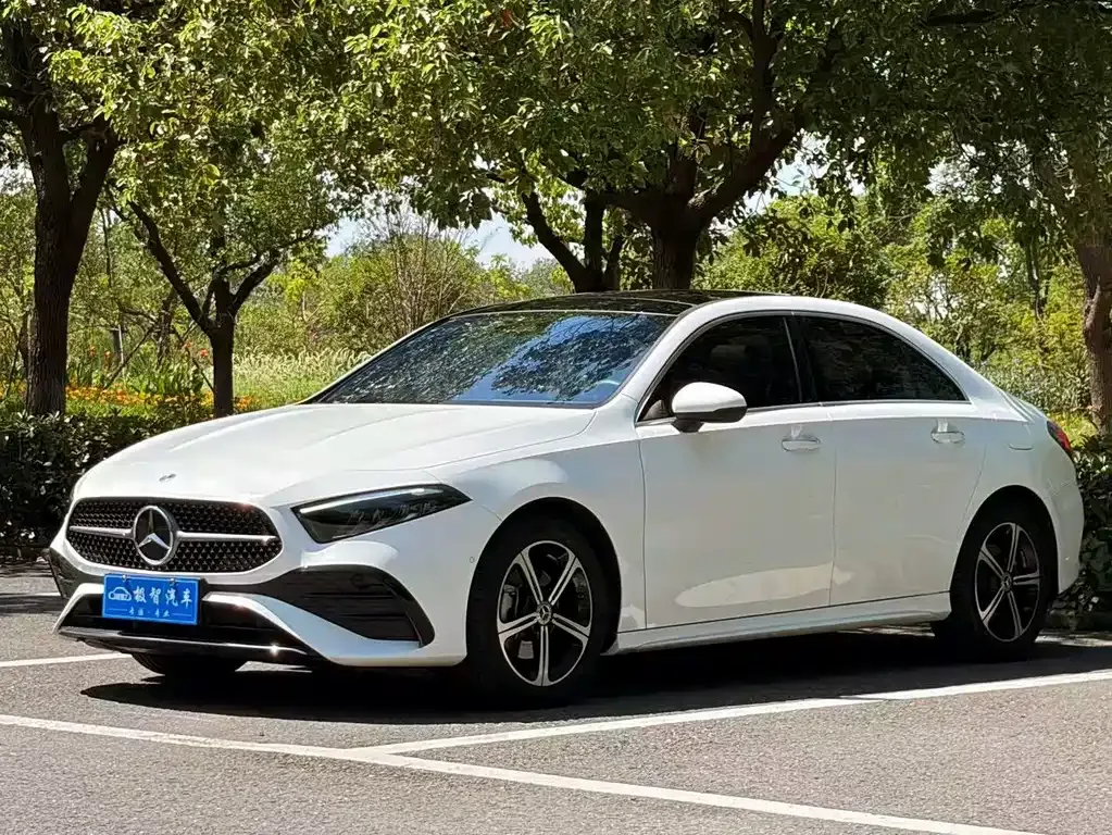 Mercedes-Benz A-Class — фото 1
