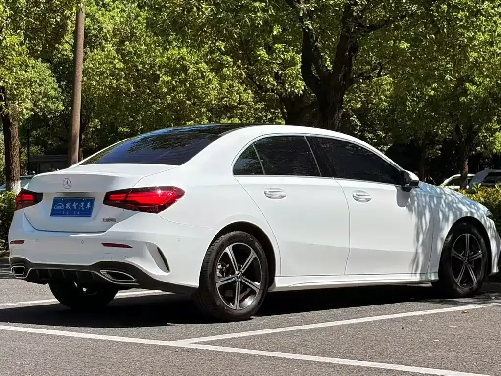 Mercedes-Benz A-Class — фото 10