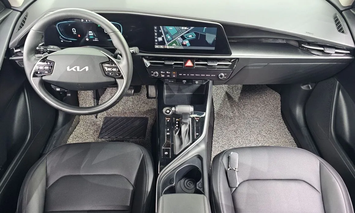 Kia Niro — фото 8