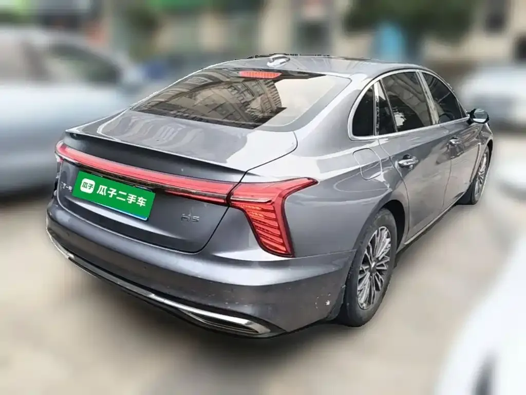Hongqi H5 — фото 10