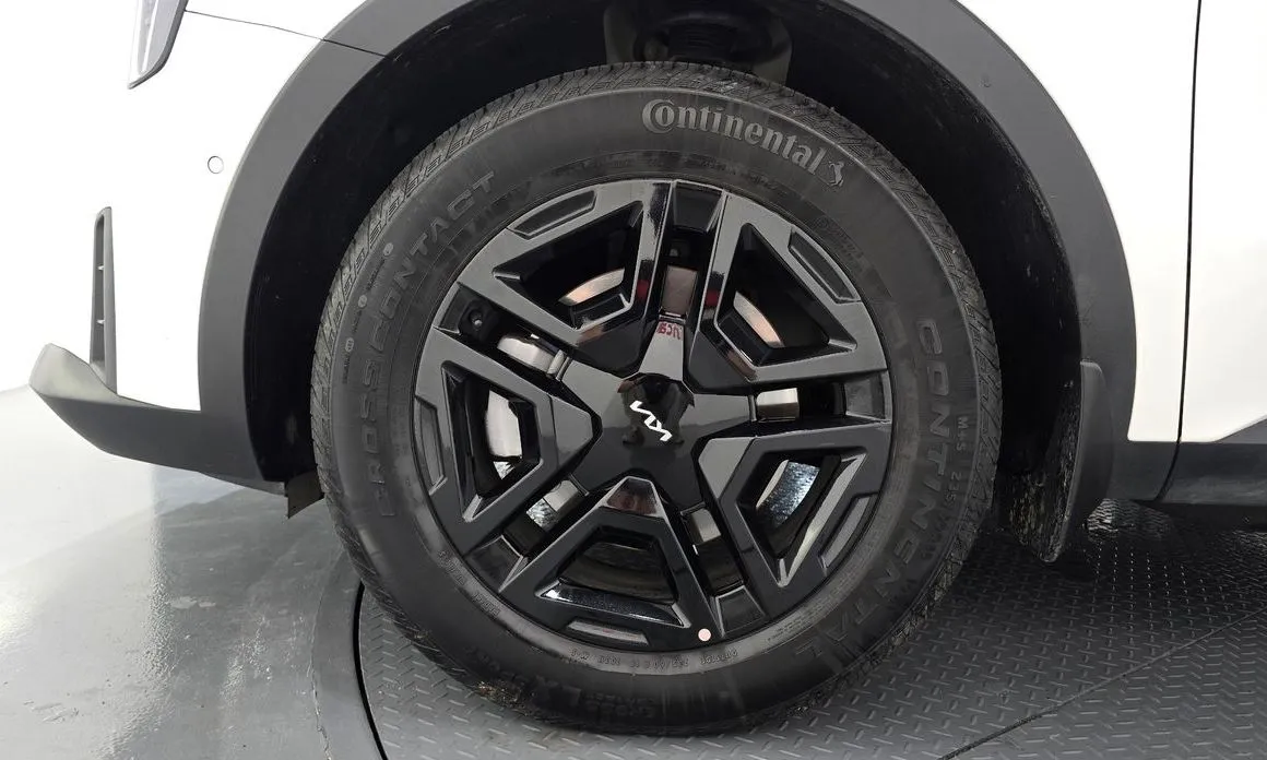 Kia Sorento — фото 8