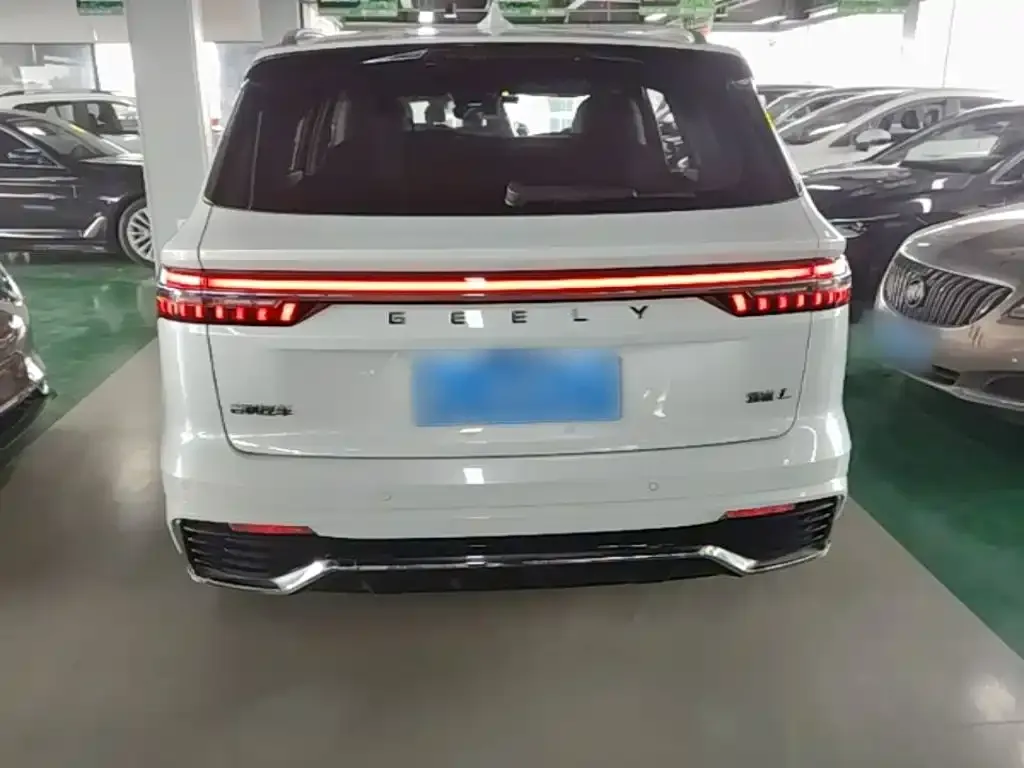 Geely Xingyue L — фото 9
