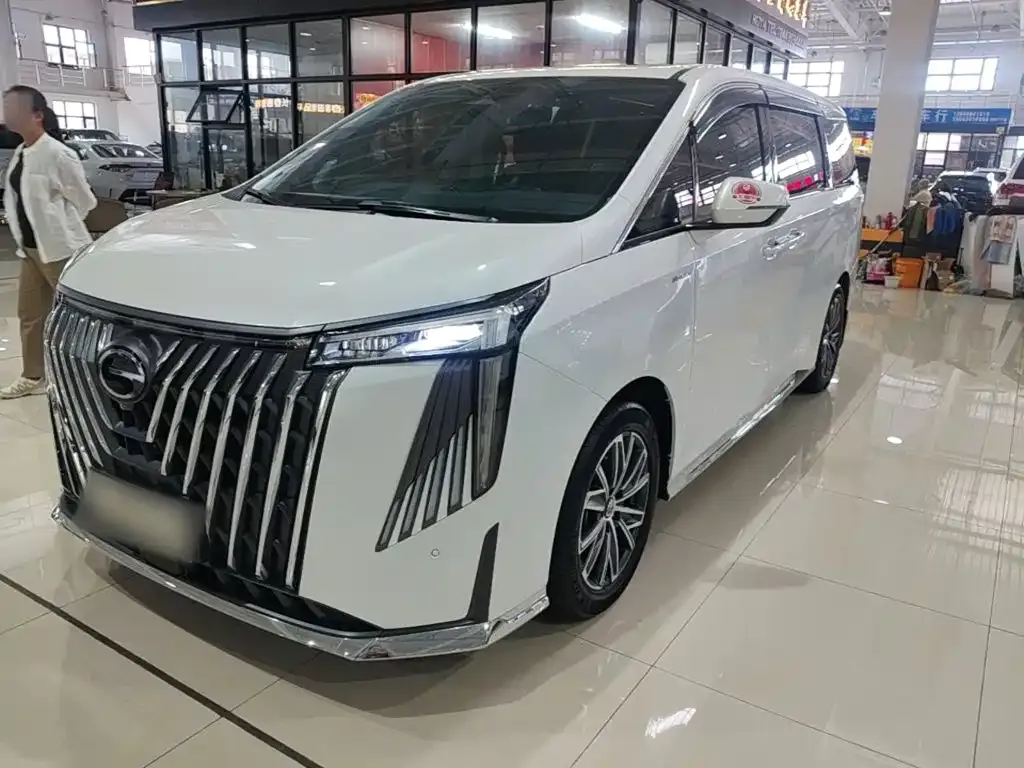 GAC Motor Trumpchi M8 — фото 1