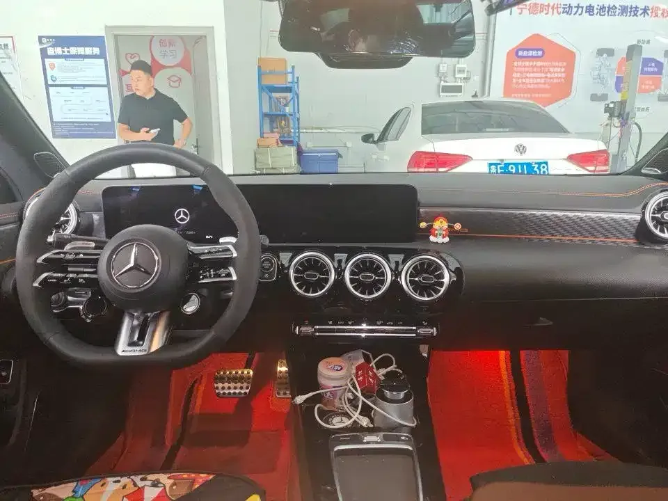 Mercedes-Benz CLA AMG — фото 2
