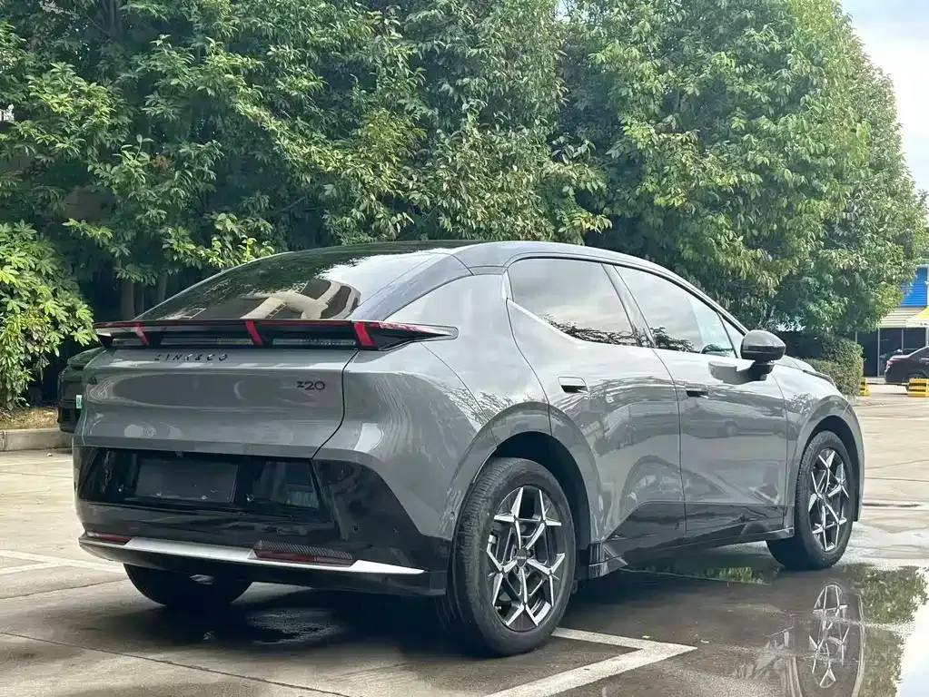 Lynk & Co Z20 — фото 10