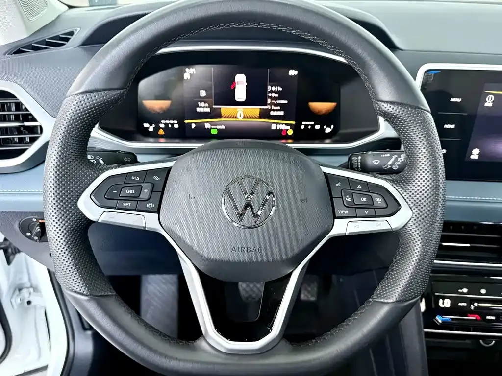 Volkswagen Tharu — фото 6